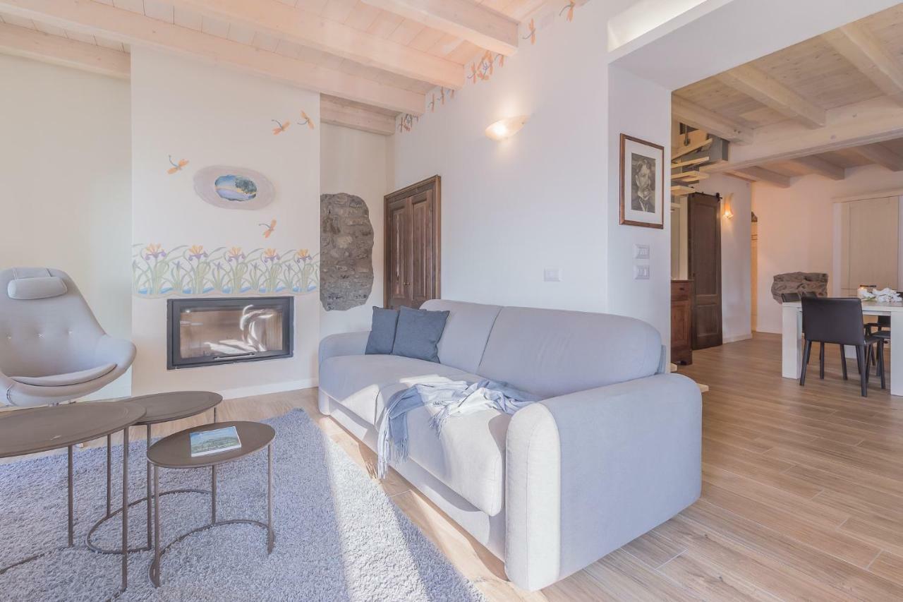 Elizabeth House Варена Екстериор снимка